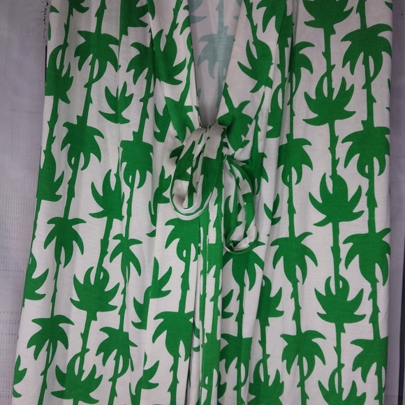 Diane Von Furstenberg Green Palm Sleeveless Yahzi Silk Jersey Wrap Dress - Picture 4 of 13